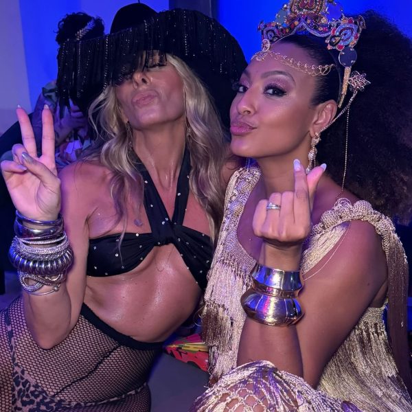 Adriane Galisteu e Sheron Menezzes