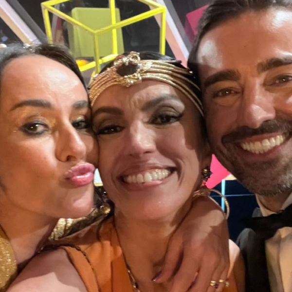 Ana Paula Araújo entre o casal Francisca Pinto e Ricardo Pereira