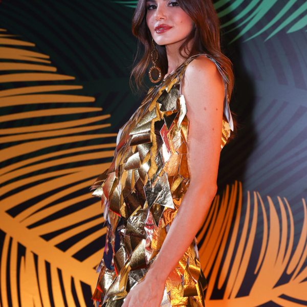 Camila Queiroz