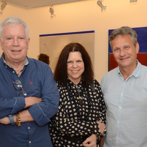 Vanda Klabin entre Chicô Gouvêa e Paulo Reis