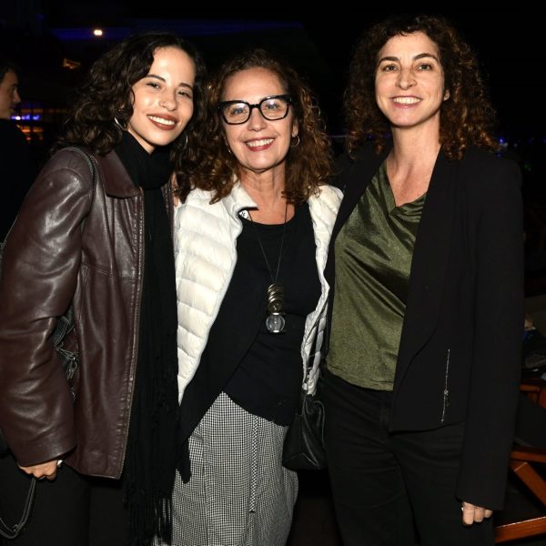 Elisa e Clélia Bessa com Rosane Svartman