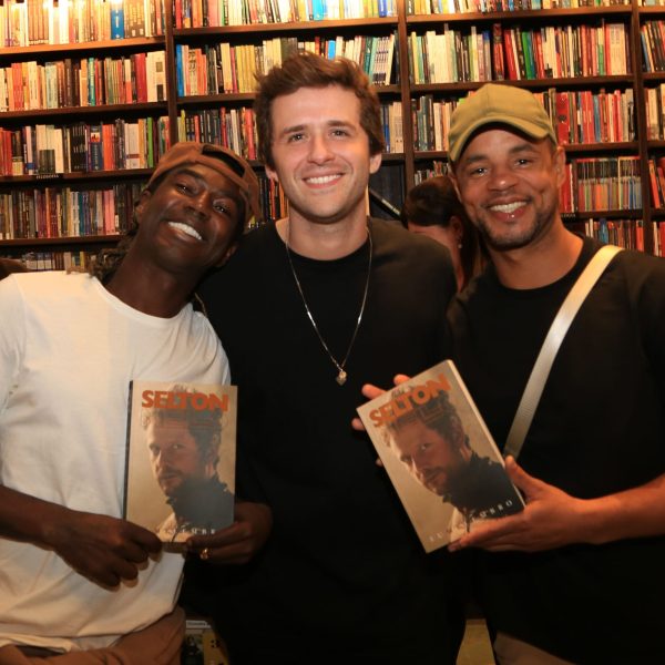 Jonathan Azevedo, Gil Coelho e Jonathan Haagensen