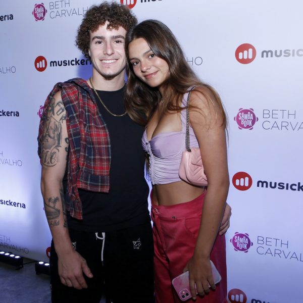 Rodrigo Carvalho Panajotti e Beatriz Rocha