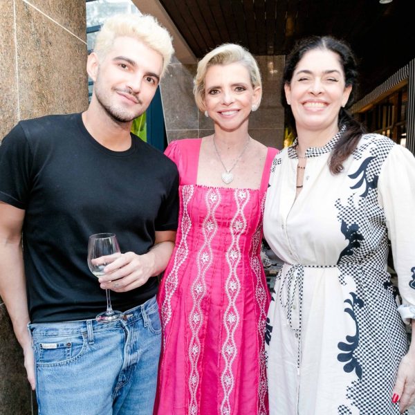Jão, Fabiana Araújo e Paula Lavigne