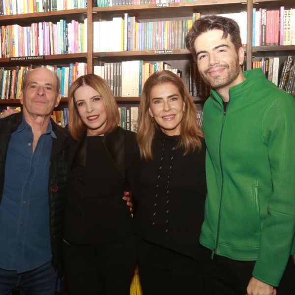 Ney Matogrosso, Liège Monteiro, Maitê Proença e Luiz Fernando Coutinho