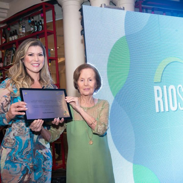 A primeira-dama Analine Castro e a Dra. Rosa Célia