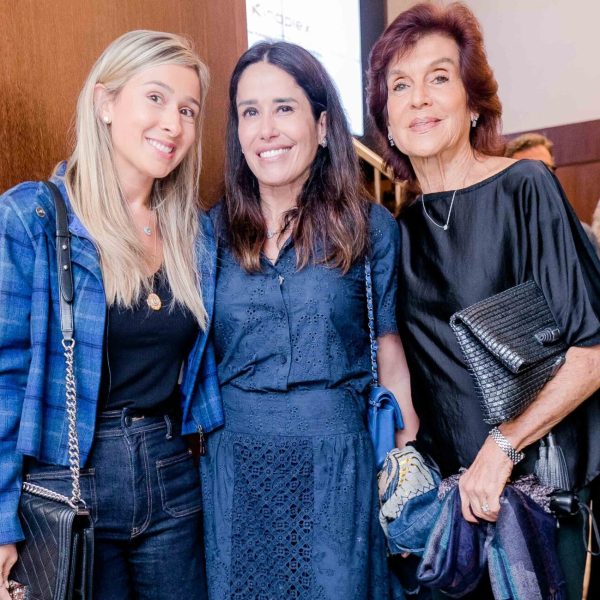 Rafaela, Paula e Lúcia Severiano Ribeiro