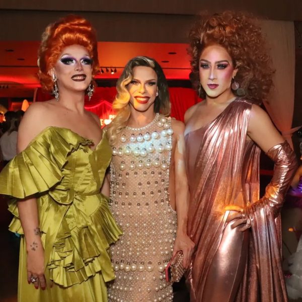 Thelores Drag, Alexia Twister e Antonia Pet Hit