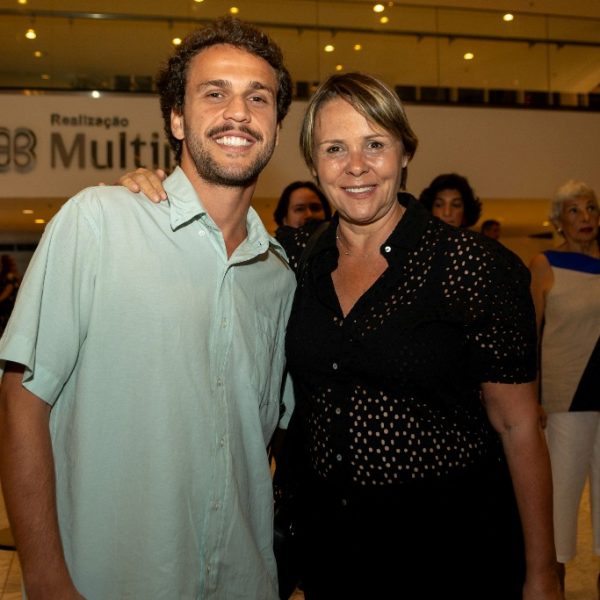 Theo Bial e Giulia Gam