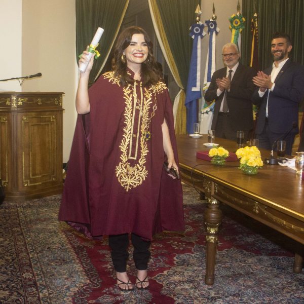 Vanessa Giácomo comemora